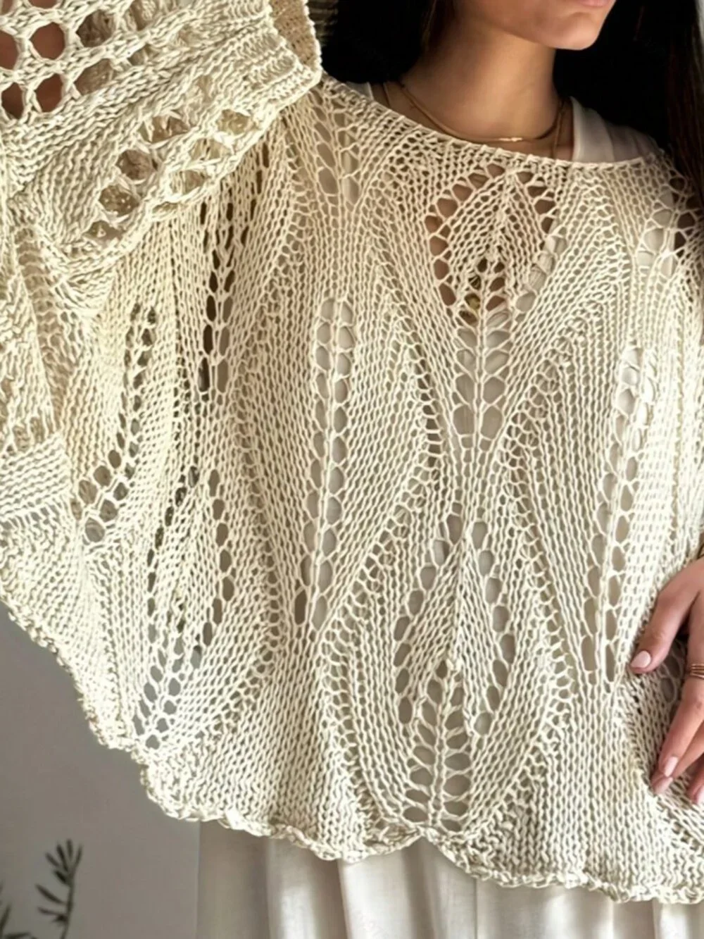 Apricot Casual Women's Loose Hollow-Out High-End 3/4 Sleeve Knit Sweater